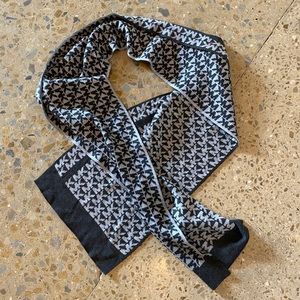 NWOT Michael Kors Scarf